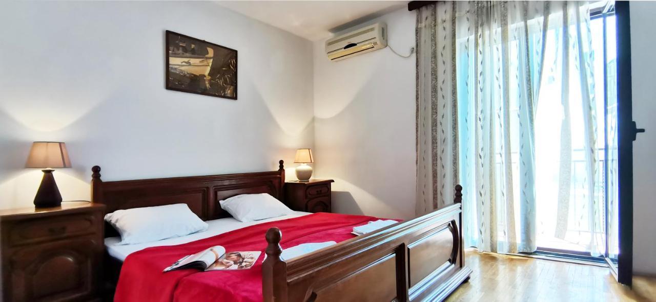 Apartments And Rooms Marija Budva Ngoại thất bức ảnh