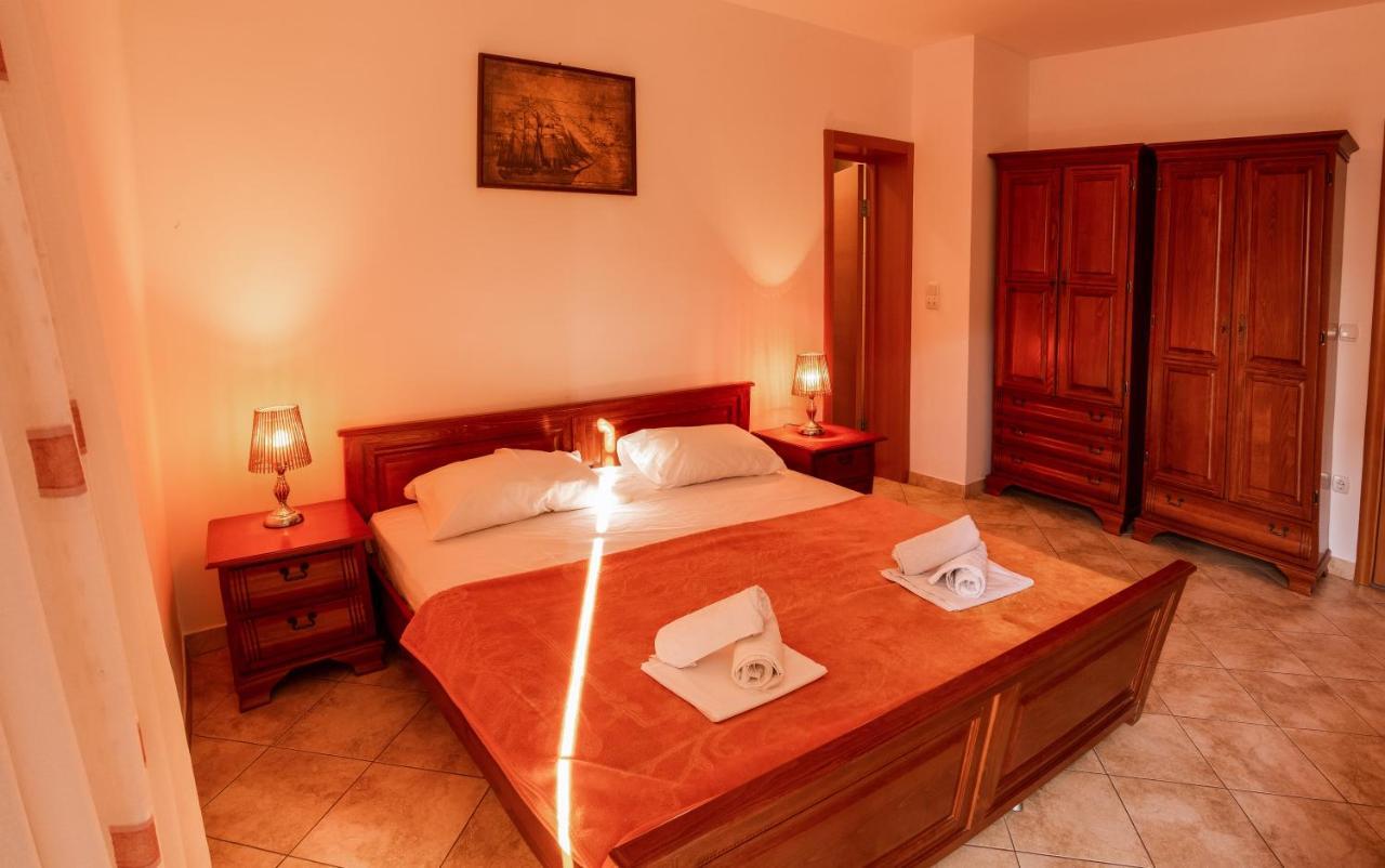 Apartments And Rooms Marija Budva Ngoại thất bức ảnh