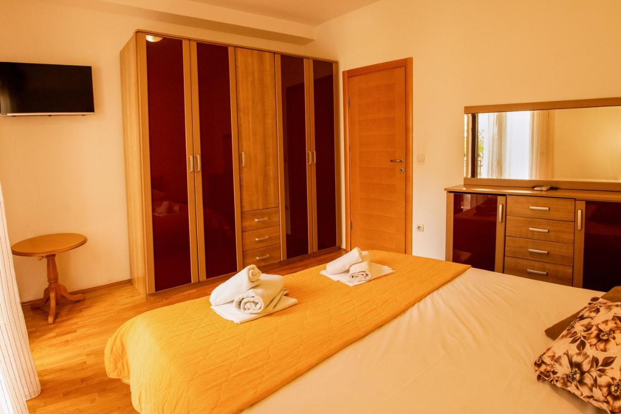 Apartments And Rooms Marija Budva Ngoại thất bức ảnh